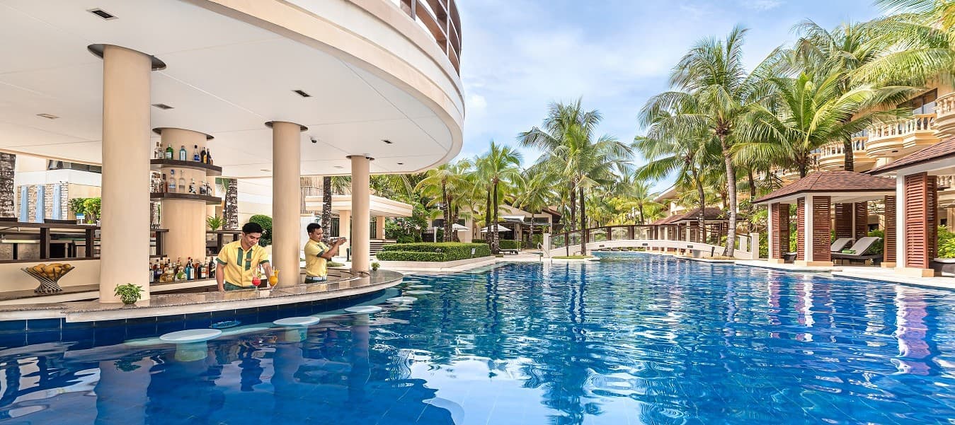 Garden Pool Bar